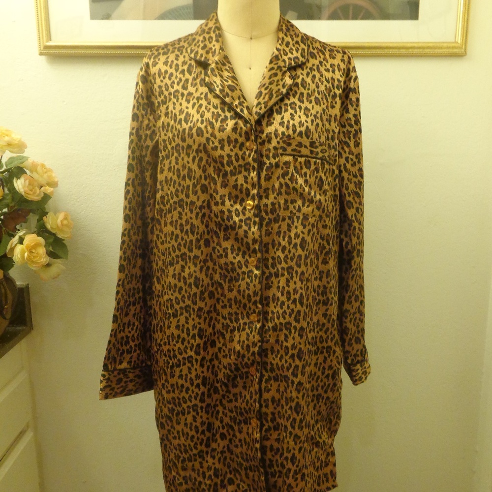 Avon Intimates Leopard Print Pajama Top - Picture 3 of 7
